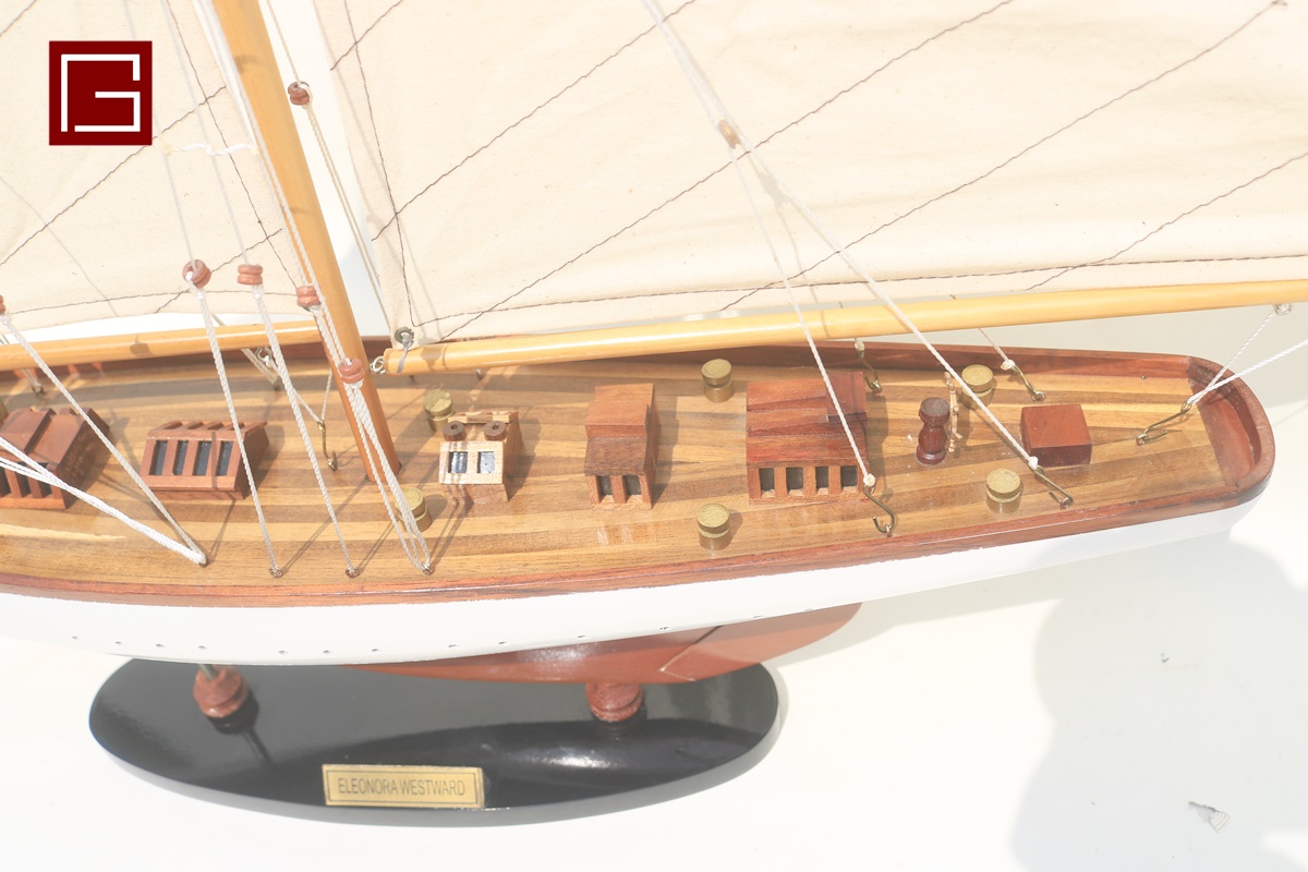 ELEONORA WESTWARD PAINTED (3)