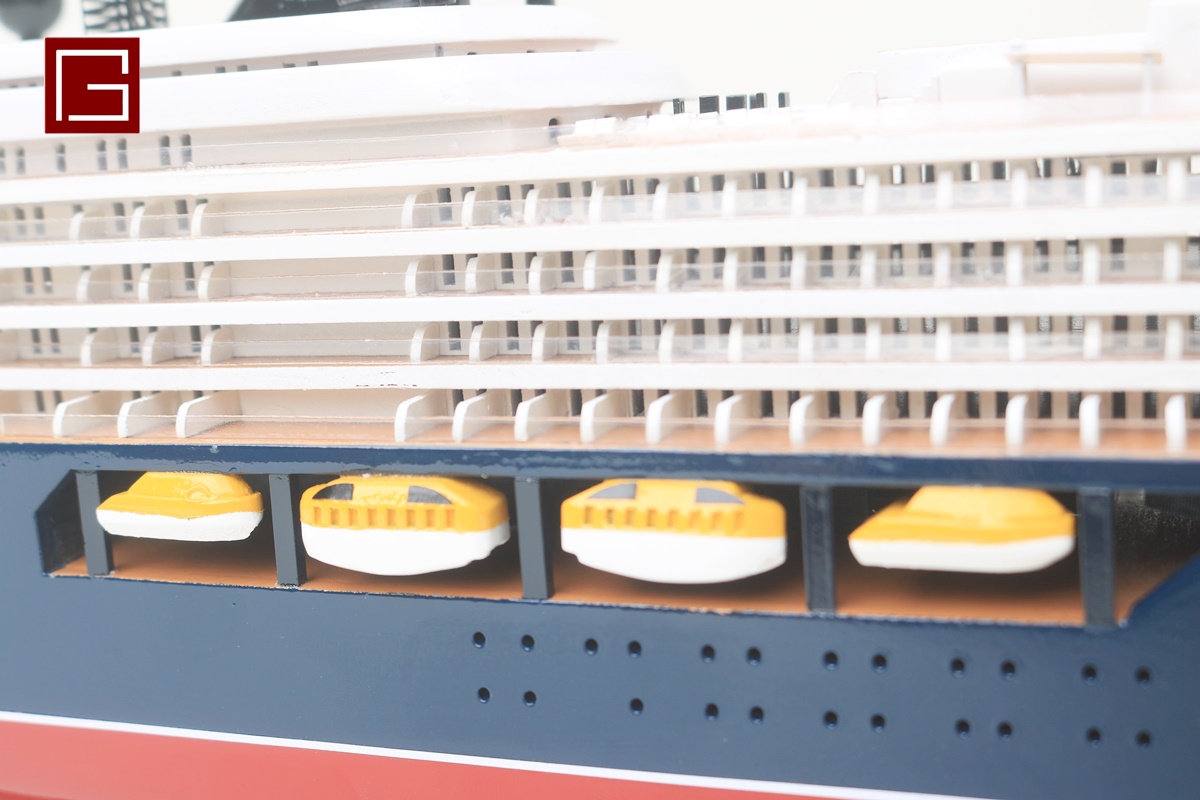 Ritz-Carlton Yacht (4)