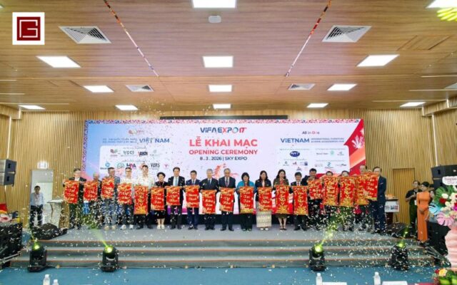 mo-hinh-thuyen-go-gia-nhien-toa-sang-ruc-ro-tai-vifa-expo-2026