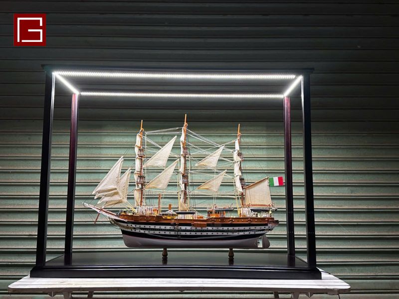 DISPLAY CASE WITH LISHTS FOR AMERIGO VESPUCCI 70CM WITH LIGHTS-07