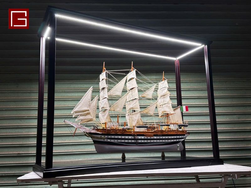 DISPLAY CASE WITH LISHTS FOR AMERIGO VESPUCCI 70CM WITH LIGHTS-08