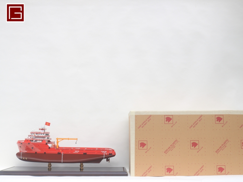 DISPLAY CASE FOR TC DOLPHIN OFFSHORE TUG VESSEL-08