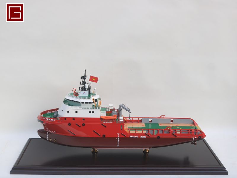 DISPLAY CASE FOR TC PRINCESS OFFSHORE TUG VESSEL-06