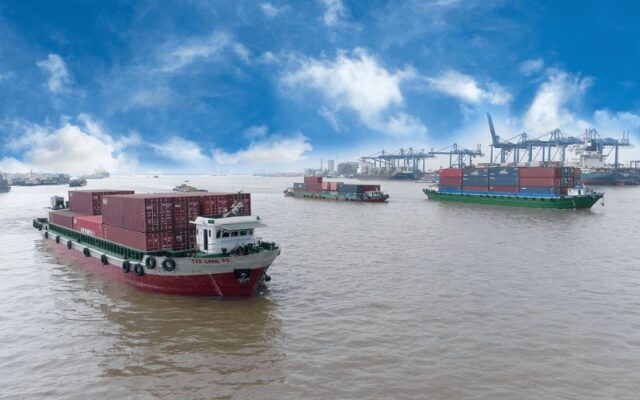 phan-biet-chi-tiet-tau-van-tai-noi-dia-va-quoc-te