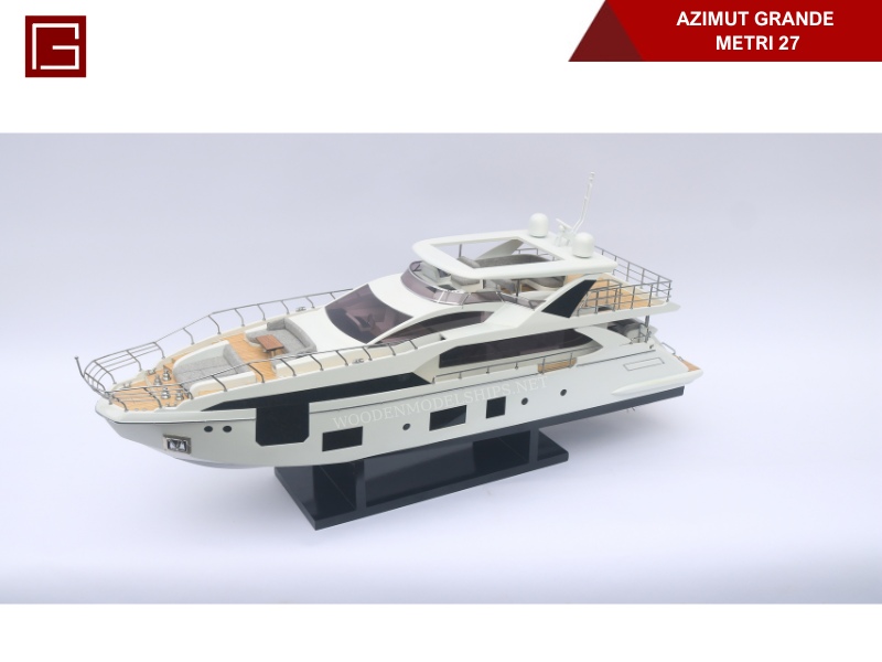 Azimut Grande Metri 27-04