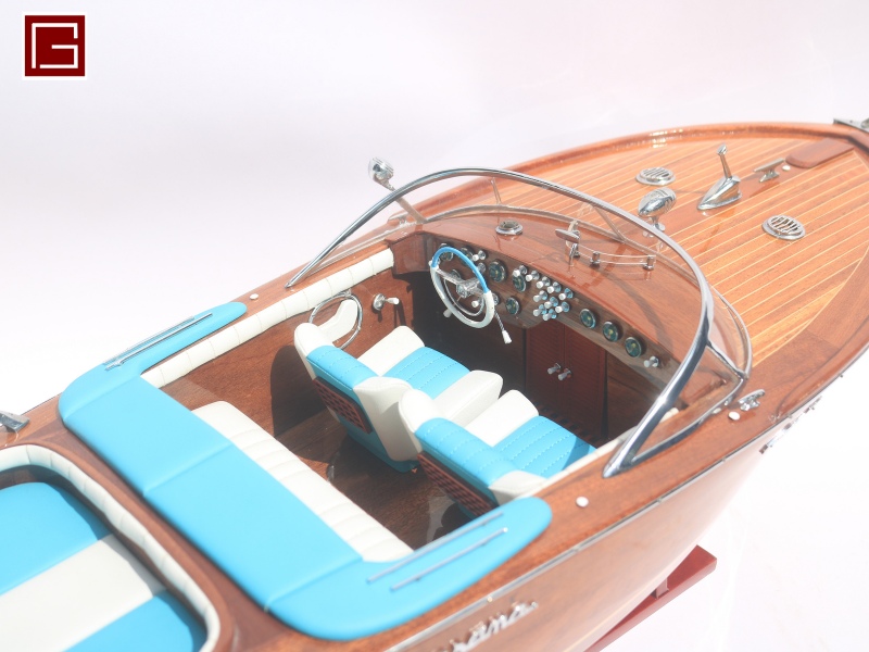 SUPER RIVA LAMBORGHINI-10