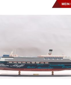 MEIN SCHIFF 2 40_-01