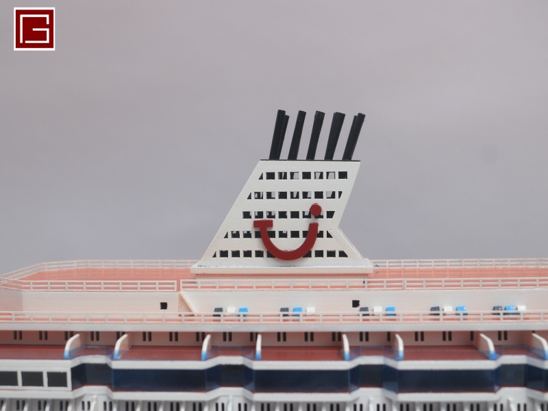 MEIN SCHIFF 2 40_-13