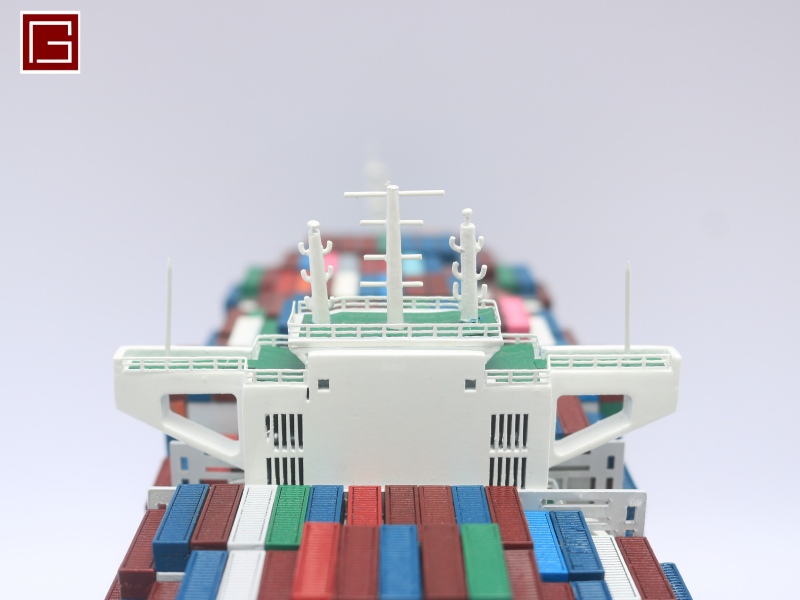 OOCL EUROPE 25''-14