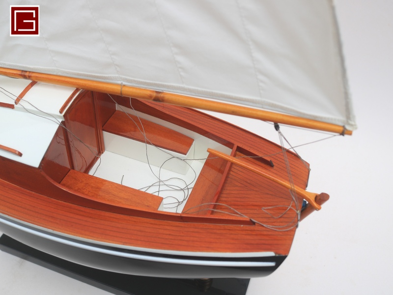 Big or No Sailing Yacht 20''-12