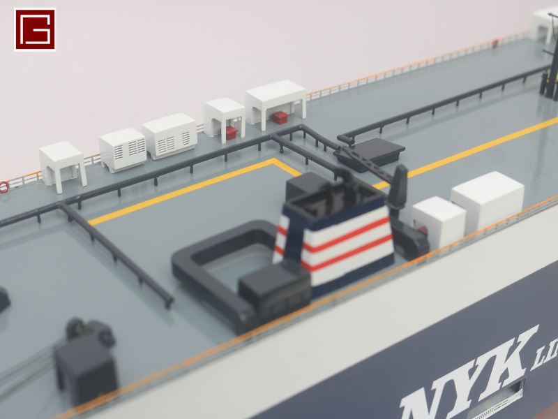 ANDROMEDA LEADER (NYK) 28''-13