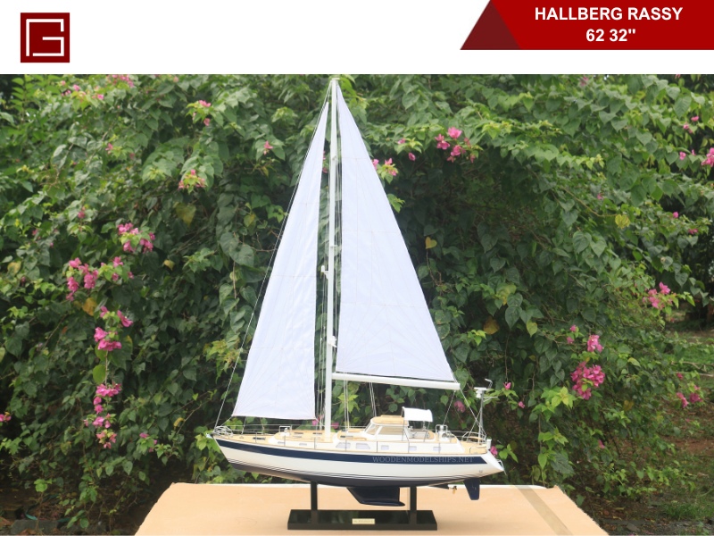 HALLBERG RASSY 62 32''-02
