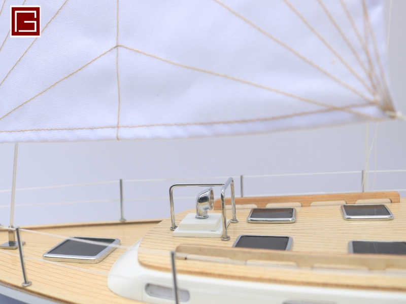 HALLBERG RASSY 62 32''-12